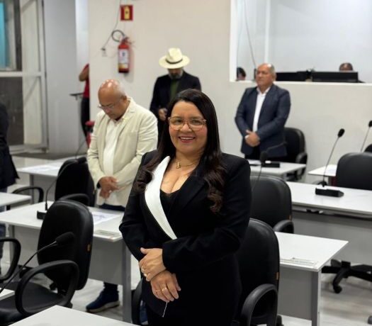 Vereadora Leda Torres solicita recapeamento de ruas dos residenciais e reforma de escola na zona rural de Codó
