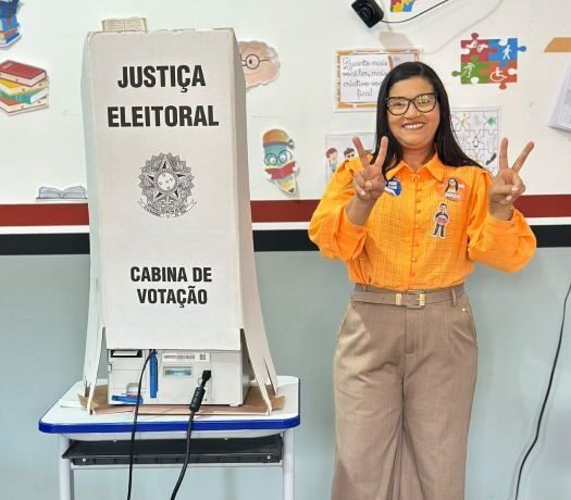 Eleições 2026: Candidata a deputada federal alba Rejane vota pela manhã em Codó